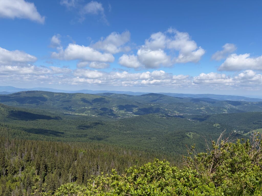 How to Hike Babia Góra
#BabiaGóra #Beskids #BeskidŻywiecki #Poland #Diablak #BabiogórskiParkNarodowy #PrzełęczKrowiarki #MountainHiking #Hiking #KoronaGórPolski #Tatras #ScenicHike #RidgeWalk #Carpathians